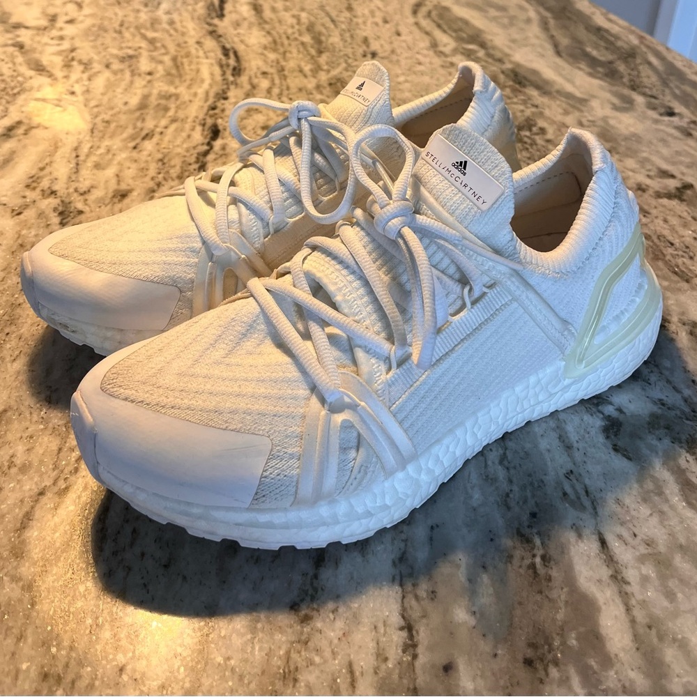 Adidas x Stella McCartney White Athletic Running Sneakers - Size 9